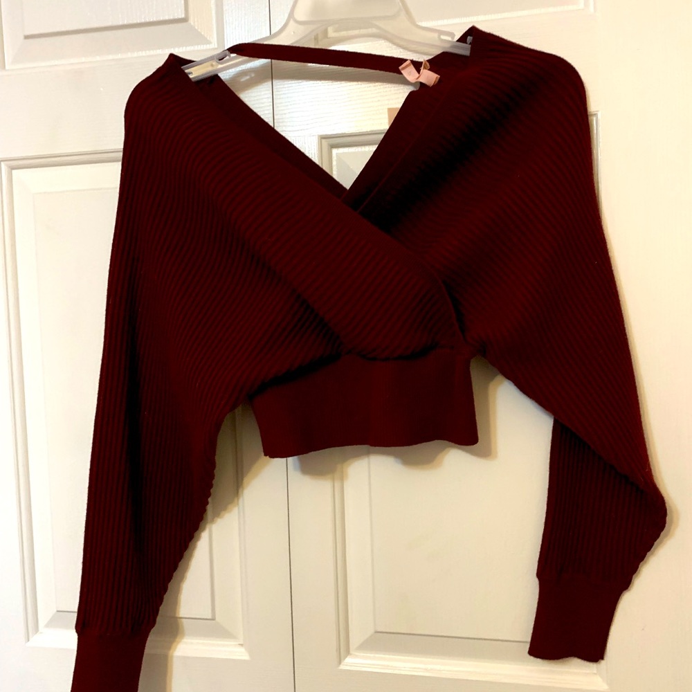 *New with tags* maroon crop sweater